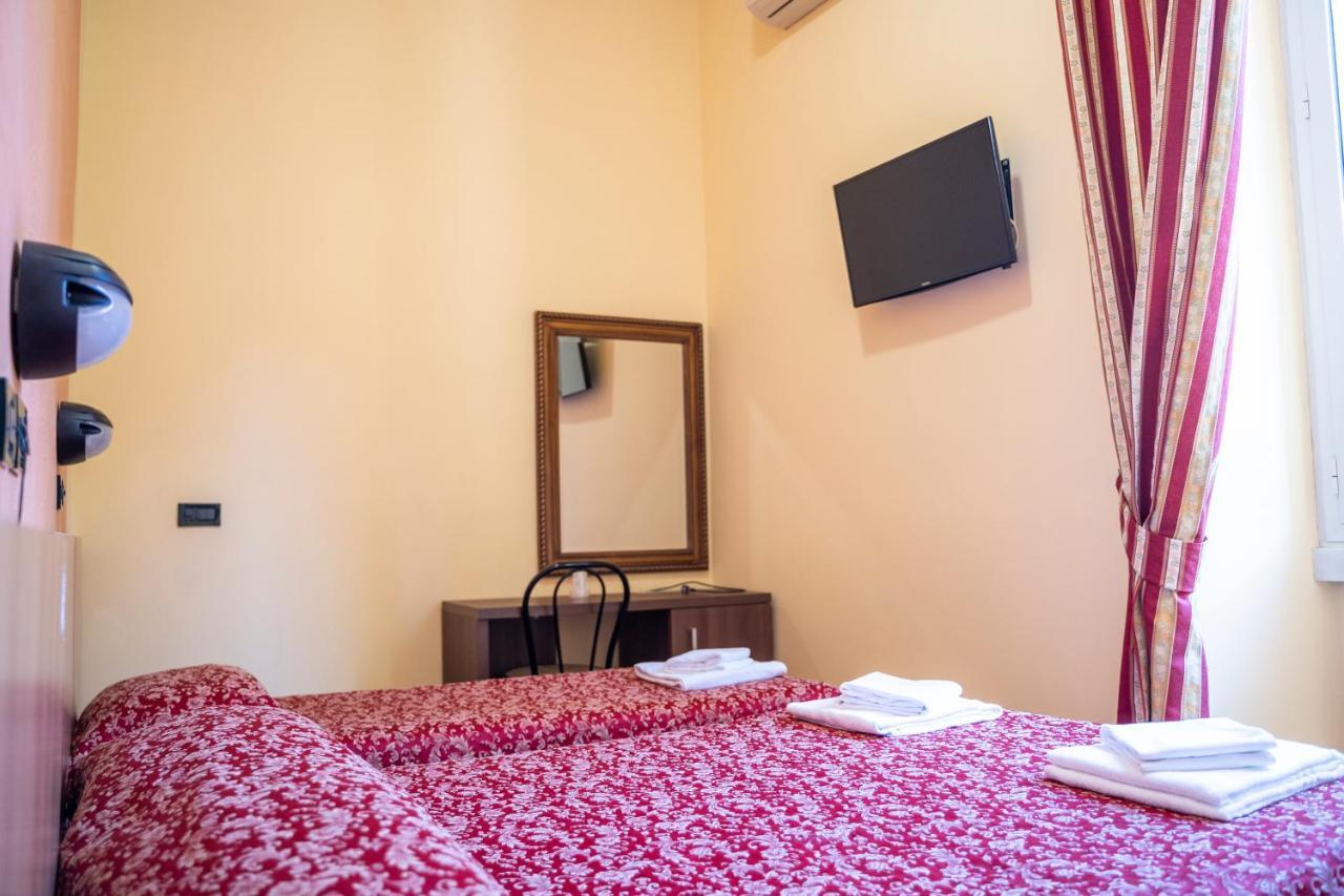 Hotel Ferrarese Рим Екстер'єр фото