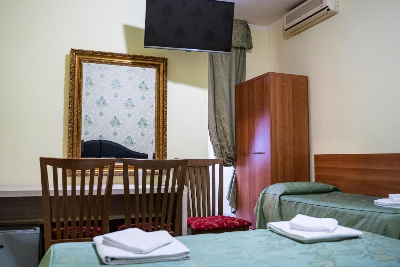 Hotel Ferrarese Рим Екстер'єр фото