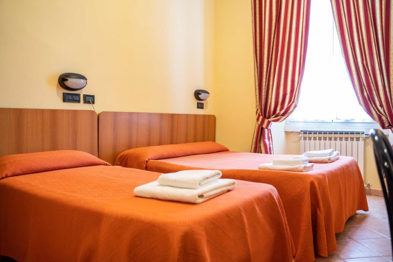 Hotel Ferrarese Рим Екстер'єр фото
