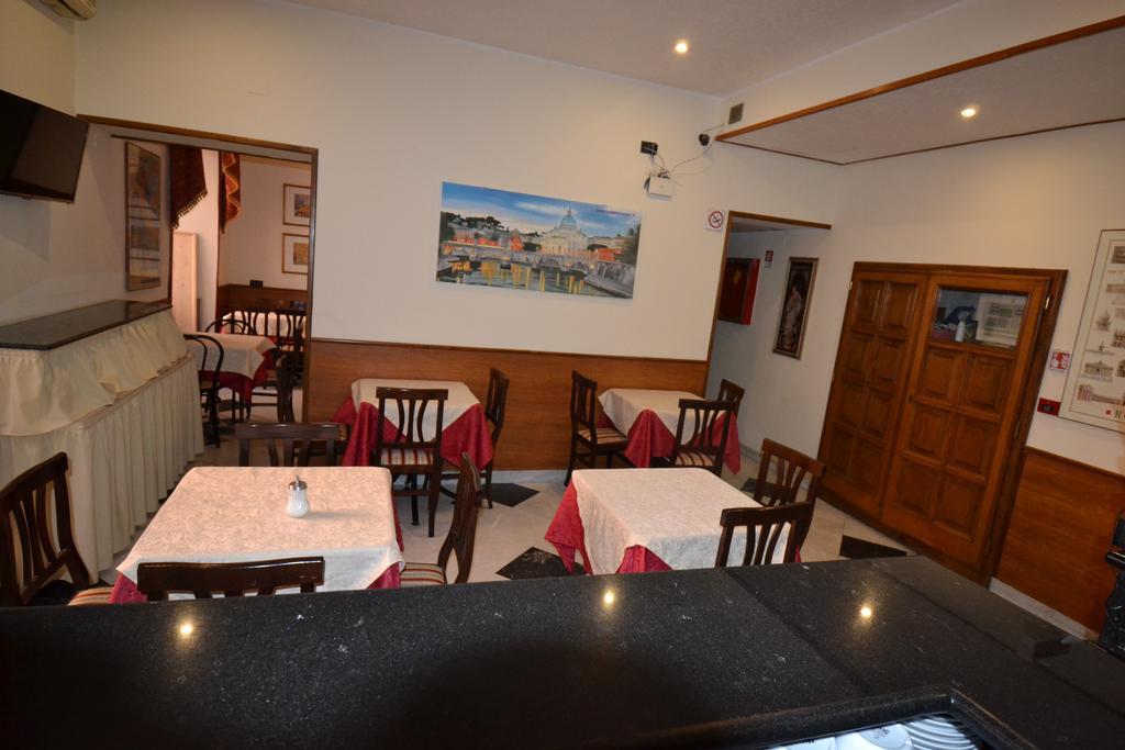 Hotel Ferrarese Рим Екстер'єр фото