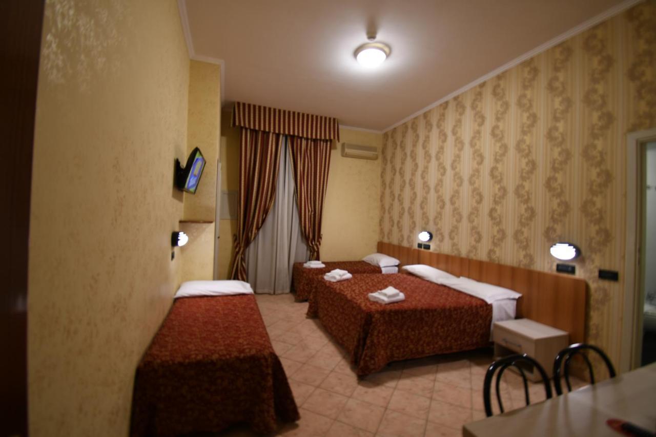 Hotel Ferrarese Рим Екстер'єр фото